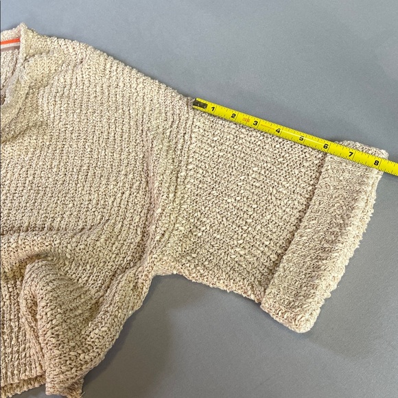 ILLA ILLA Oversized Oatmeal Textured V-Neck Cropped Sweater | Small - Picture 10 of 10